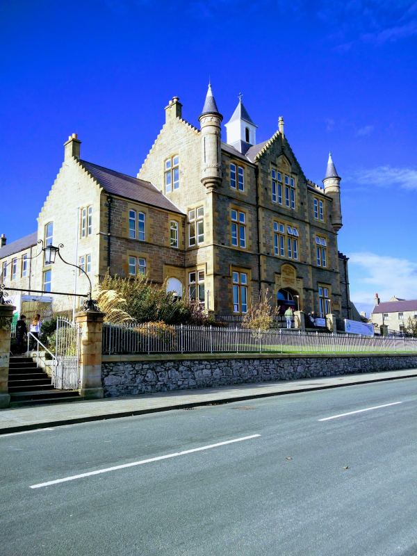 Islesburgh Complex - Central Cafe