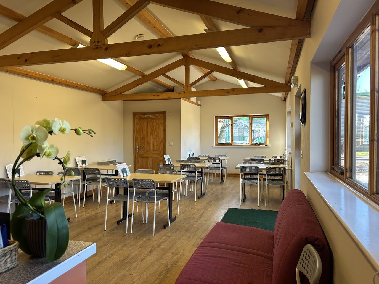 Ivy's Hideaway Café
