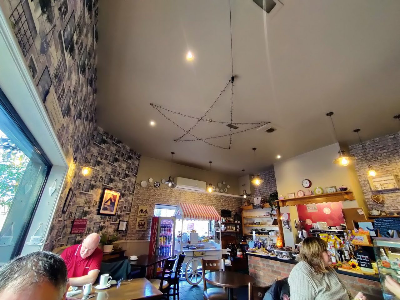 Jenny's Coffee House & Homebakes