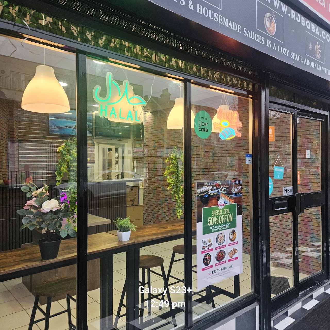 Jerrys Sushi Bar/RJBubble Tea/WaffleCraze/Healthy Breakfast