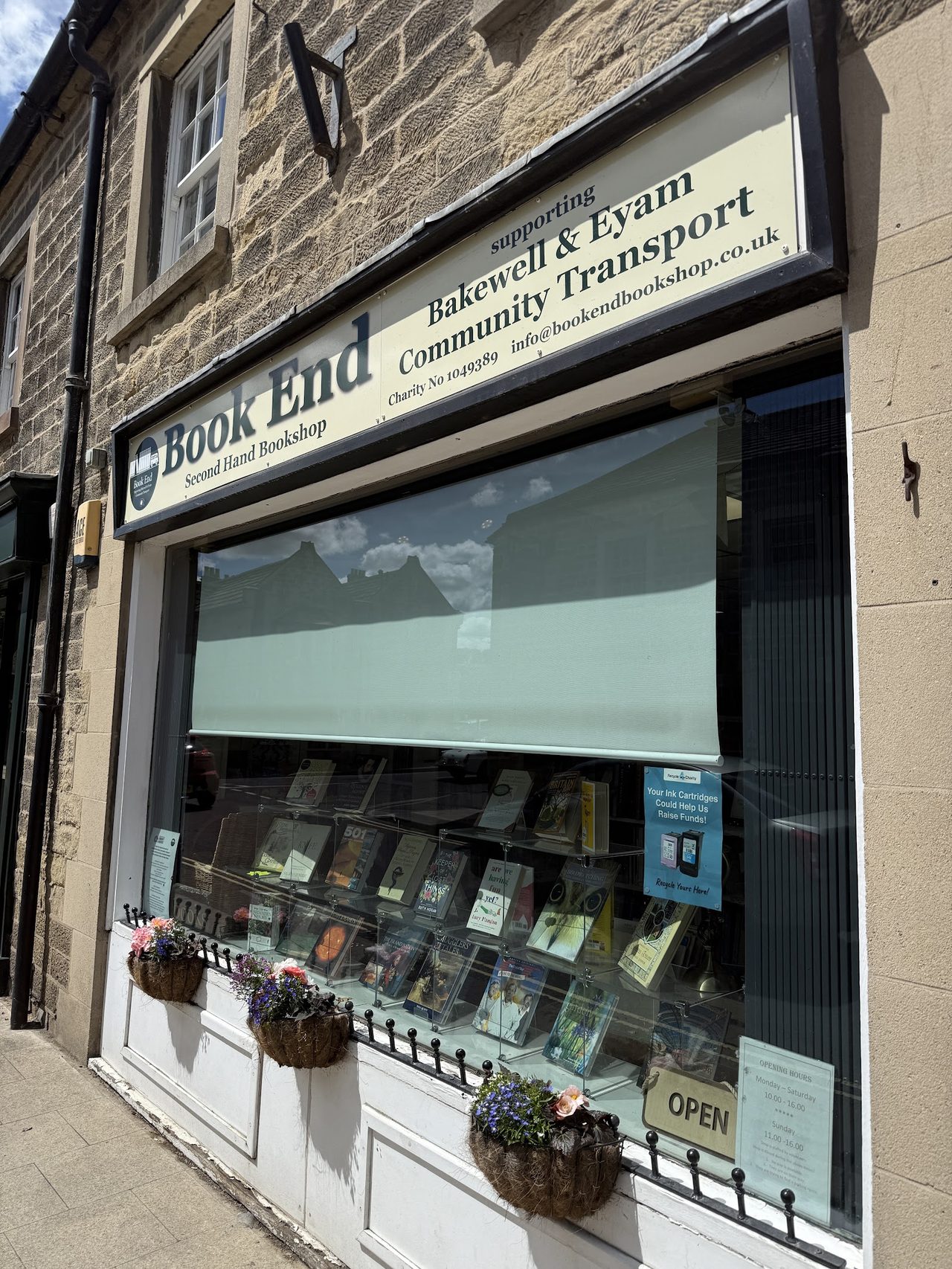 Jo's Book Swap and Cafe