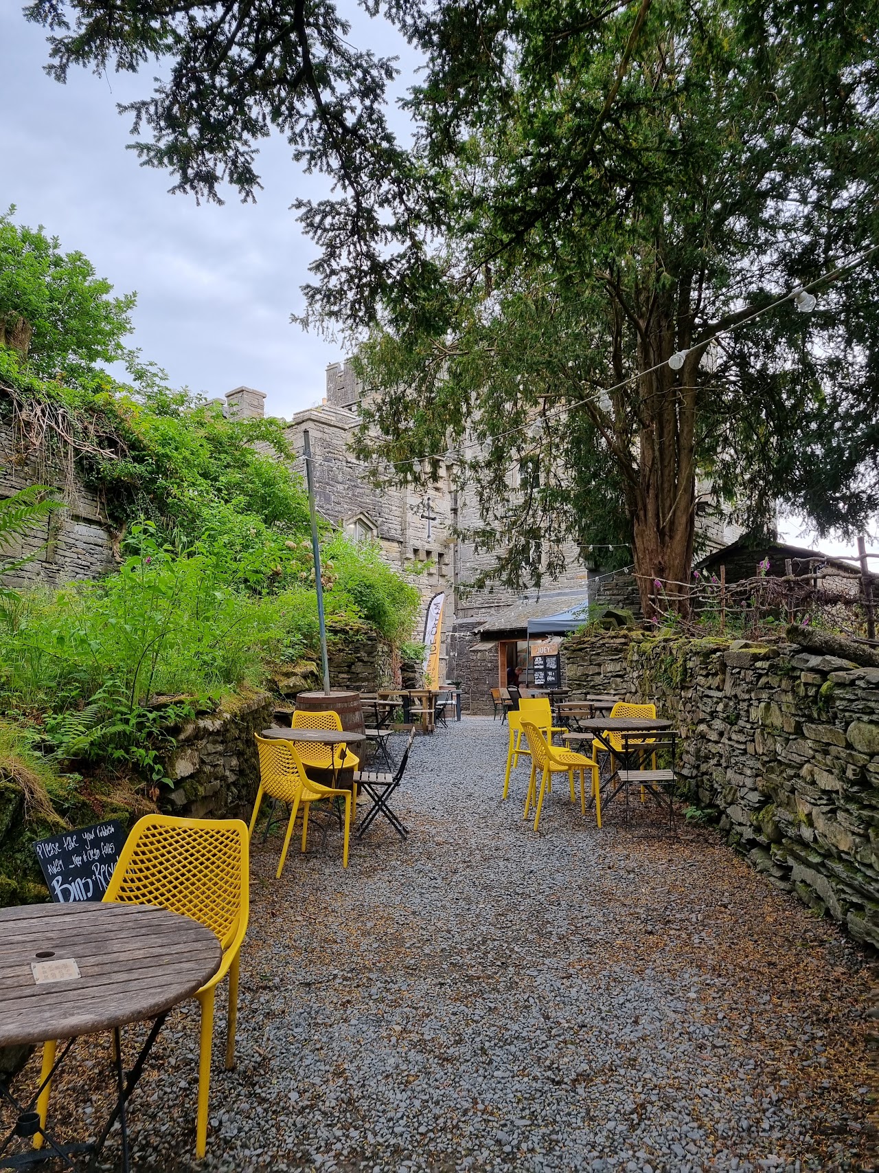 Joey's Cafe, Wray Castle