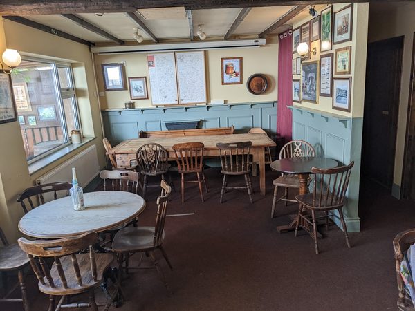 Jolly Farmers Inn