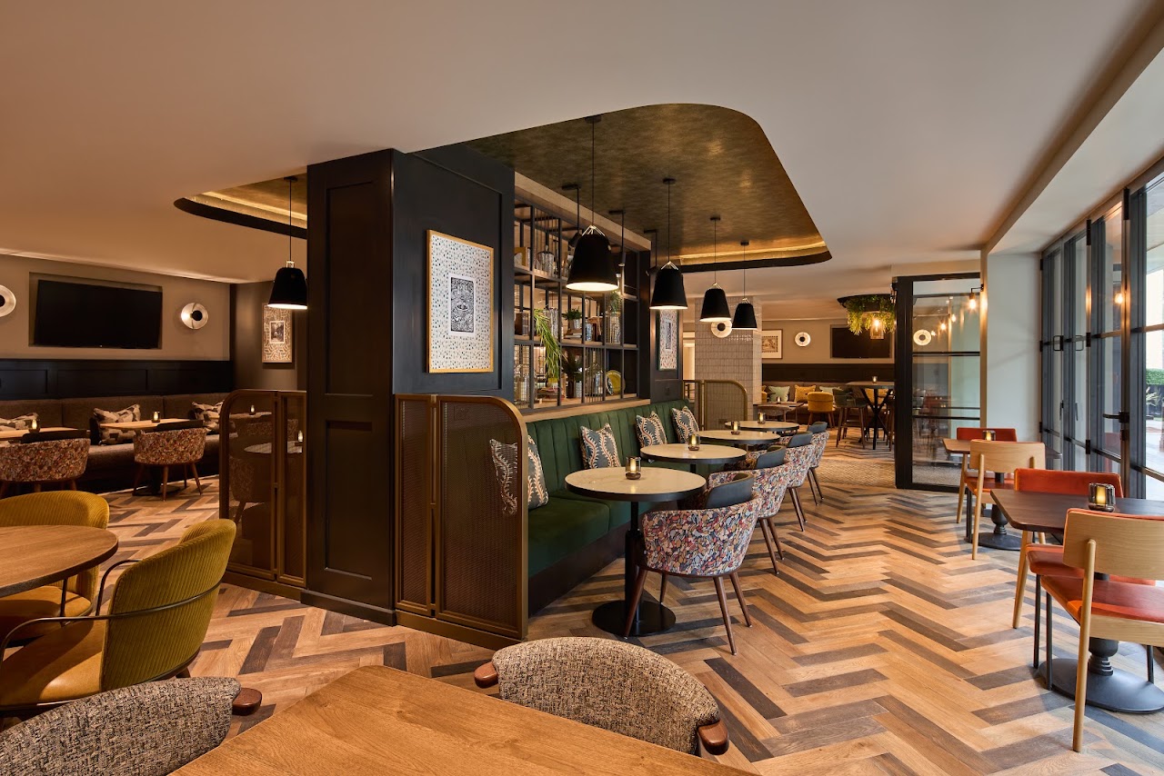 Junction Bar & Restaurant