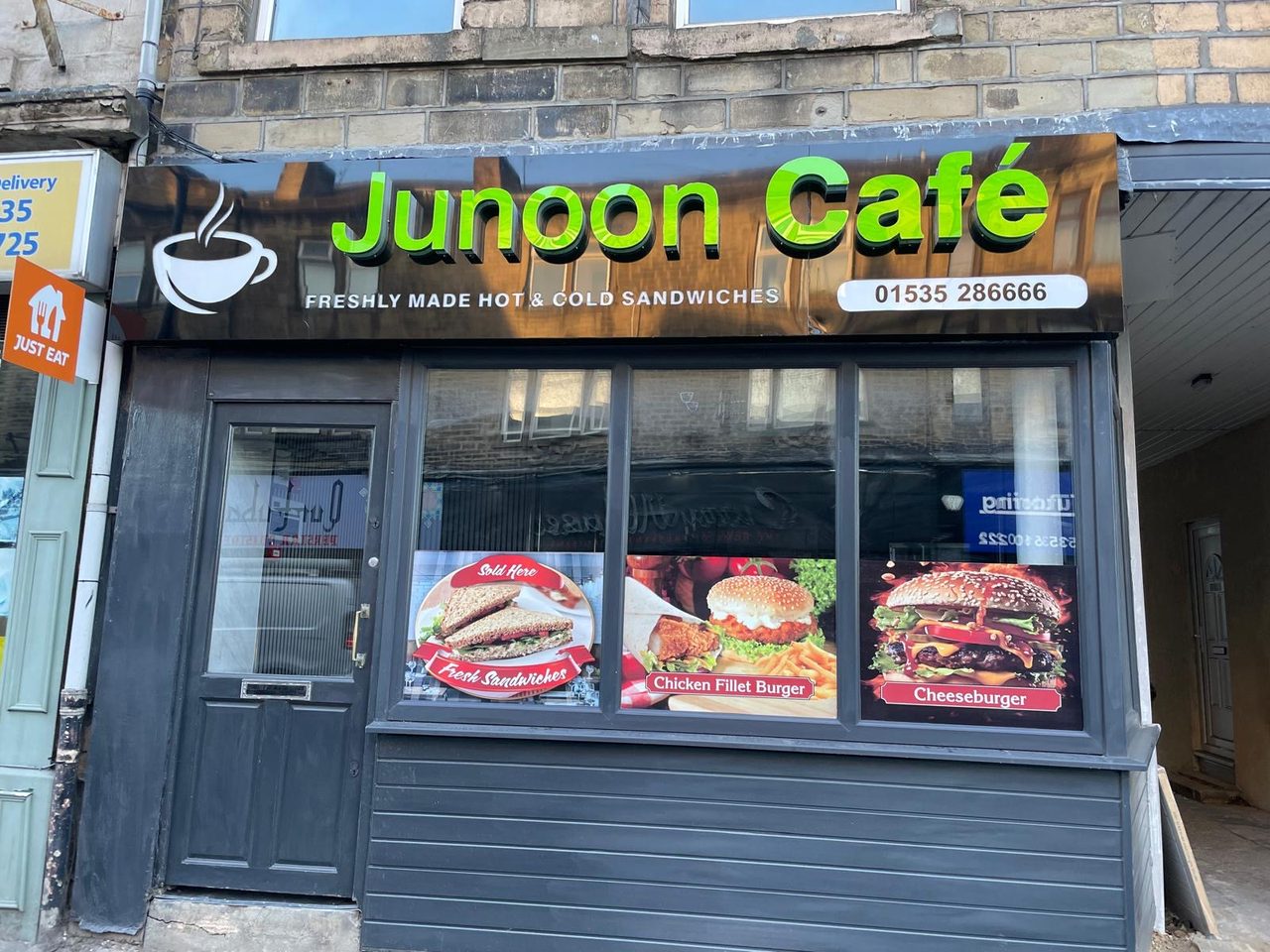 Junoon Cafe