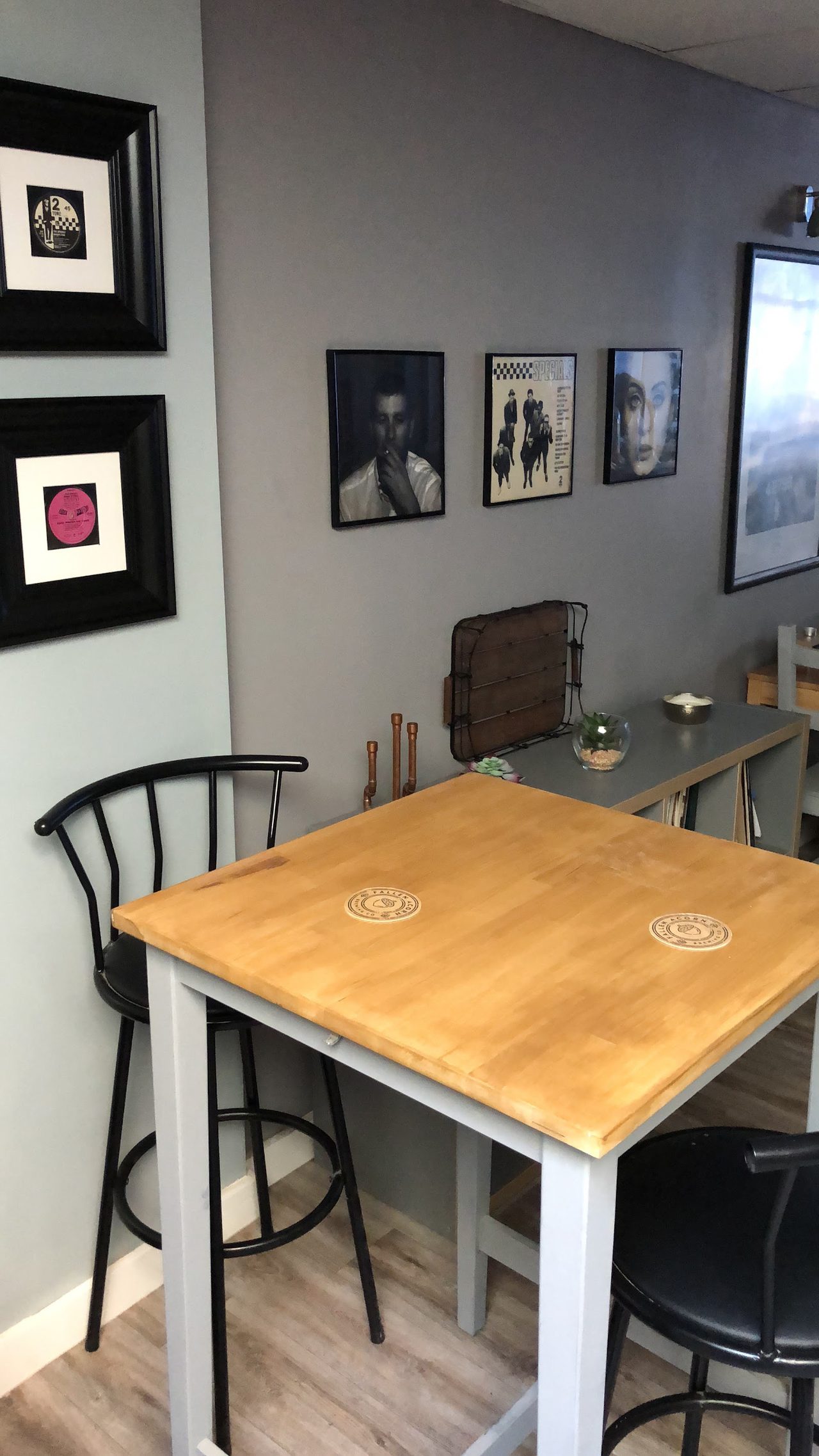 Katies Vinyl Bar And Kitchen