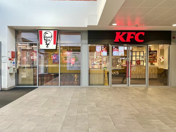 KFC Acton - The Oaks Shopping Centre