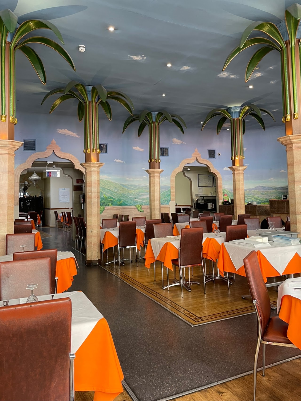 Khan's Restaurant - Bayswater