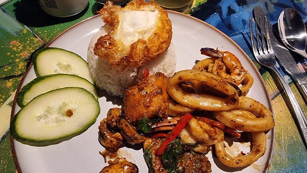Kin Pla Seafood & Kitchen