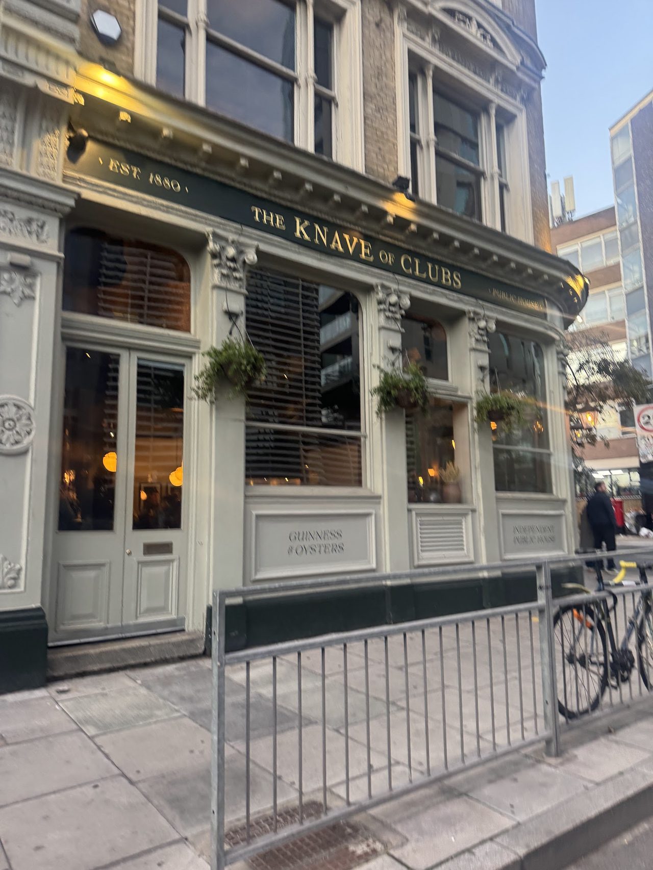 Knave of Clubs, One Club Row