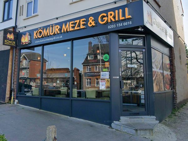 Komurmezegrill