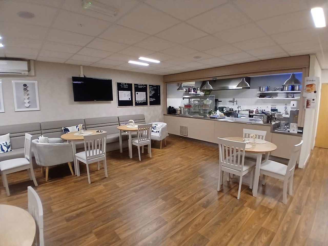La Cantina