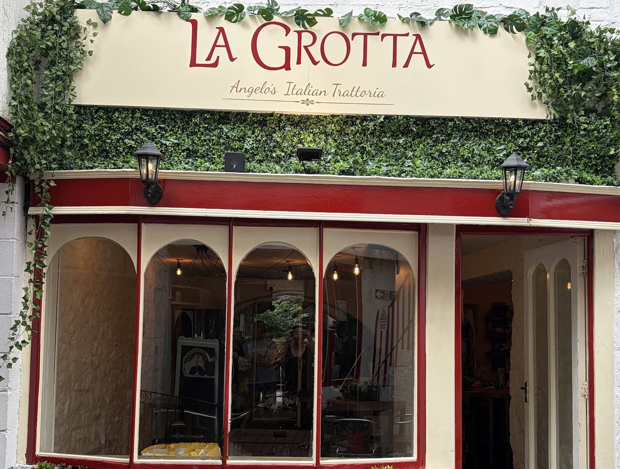 La Grotta