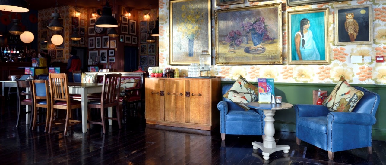 Lago Lounge