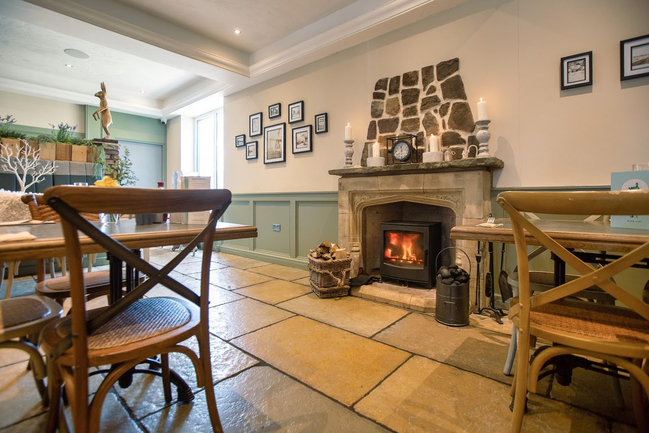Lakeside Kitchen
