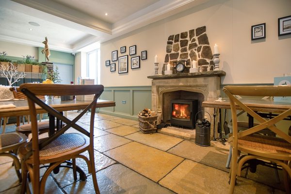 Lakeside Kitchen