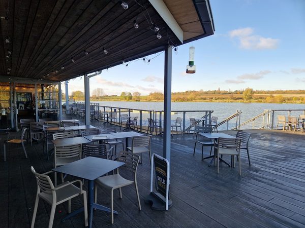 Lakeside Kitchen & Bar