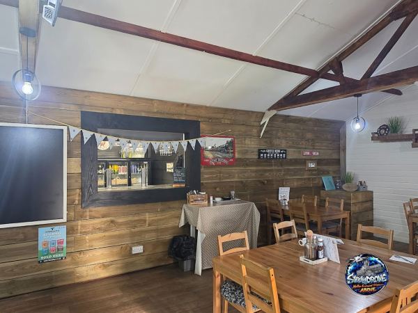 Lakeview Cafe And Bar