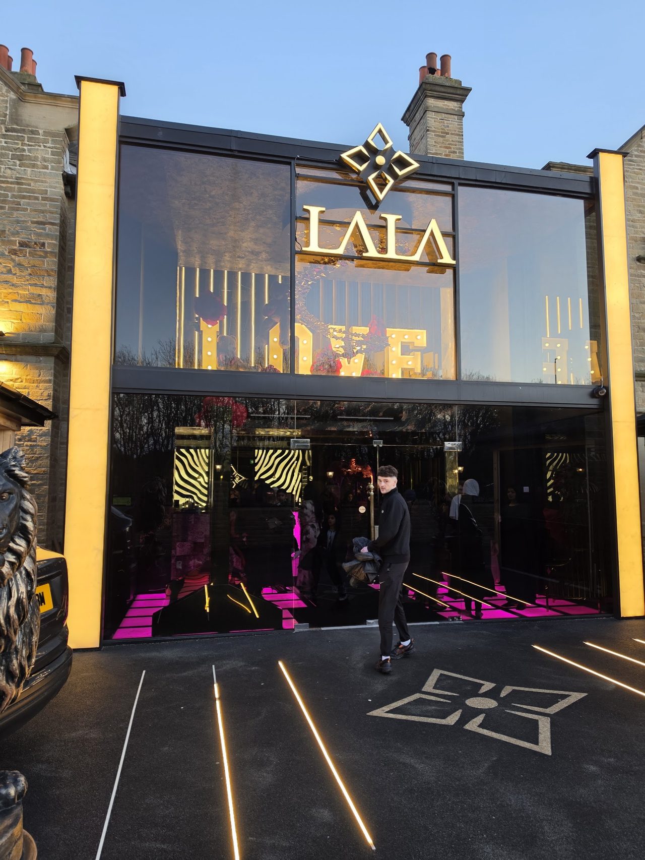 Lala's Restaurant