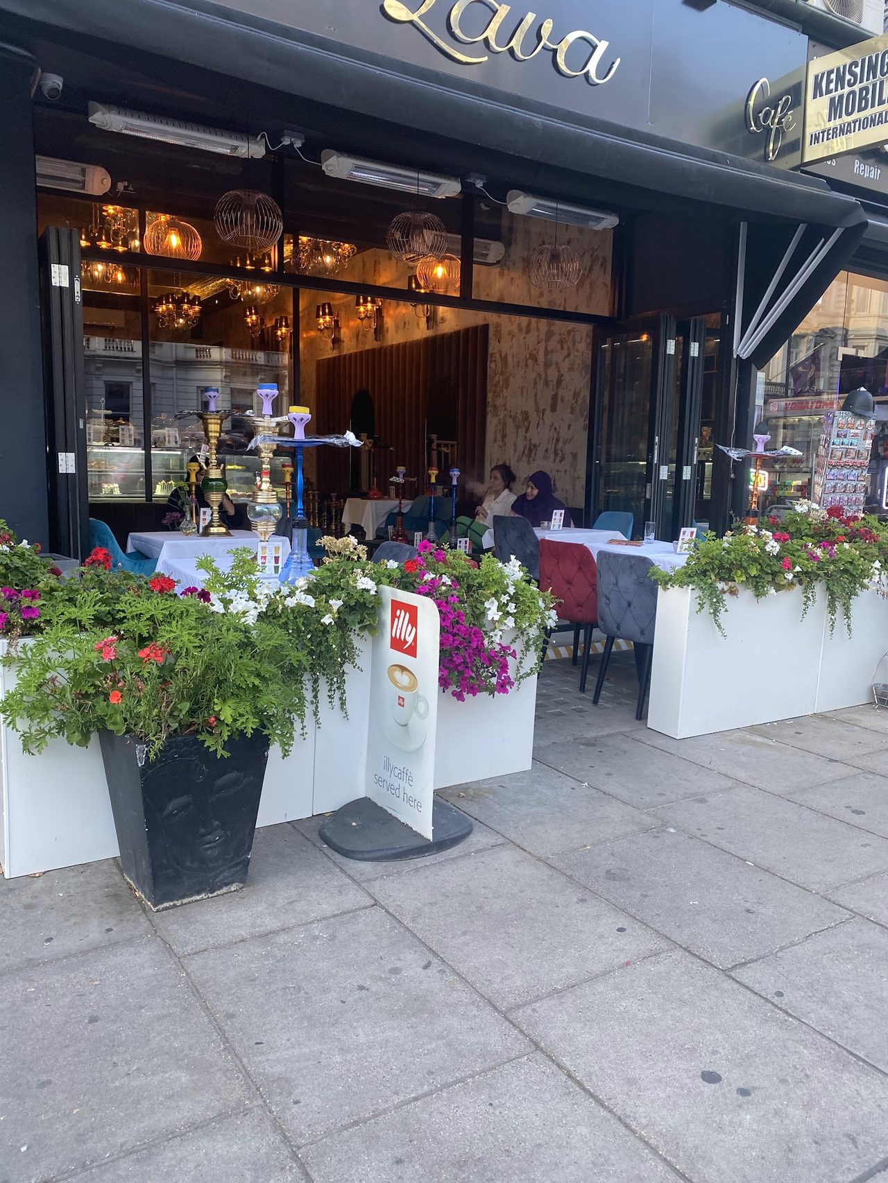 Lava Cafe