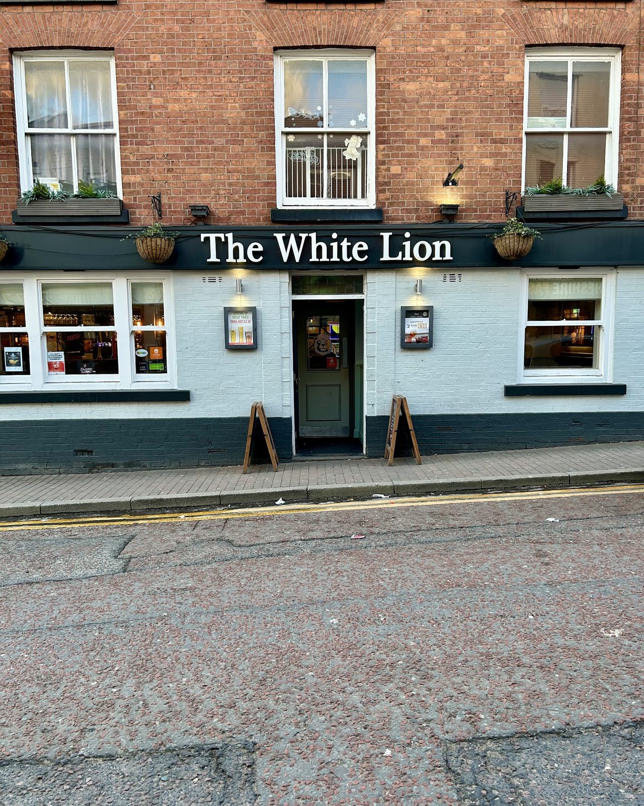Lavish Inns Ltd, Red Lion Hotel  Lower Withington
