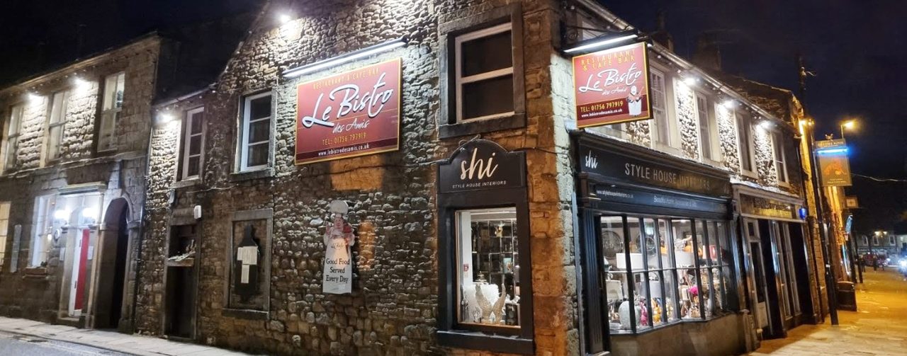 Le Bistro