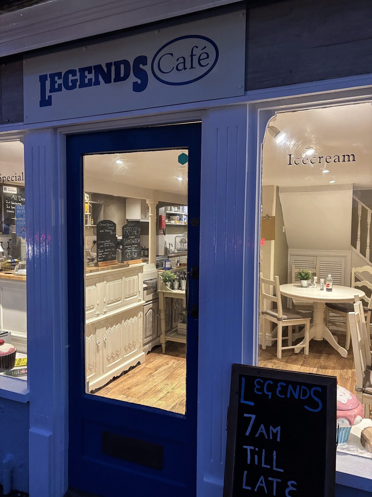 Legends Cafe