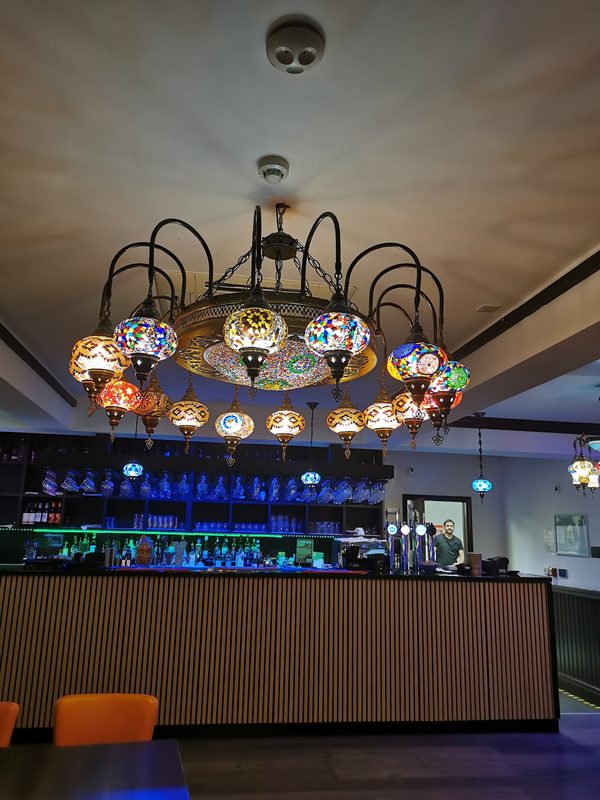 Leo’s Restaurant Bar and Grill