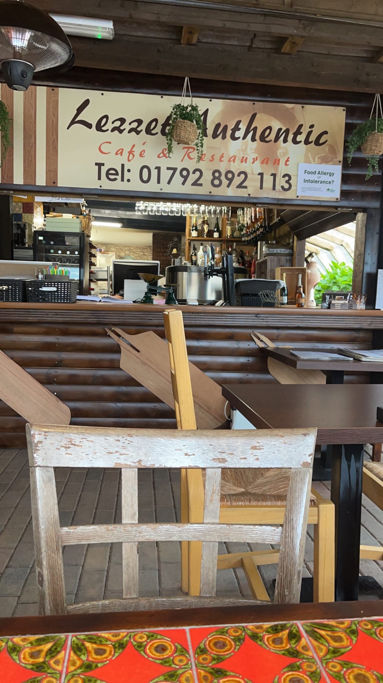 Lezzet Cafe & Restaurant