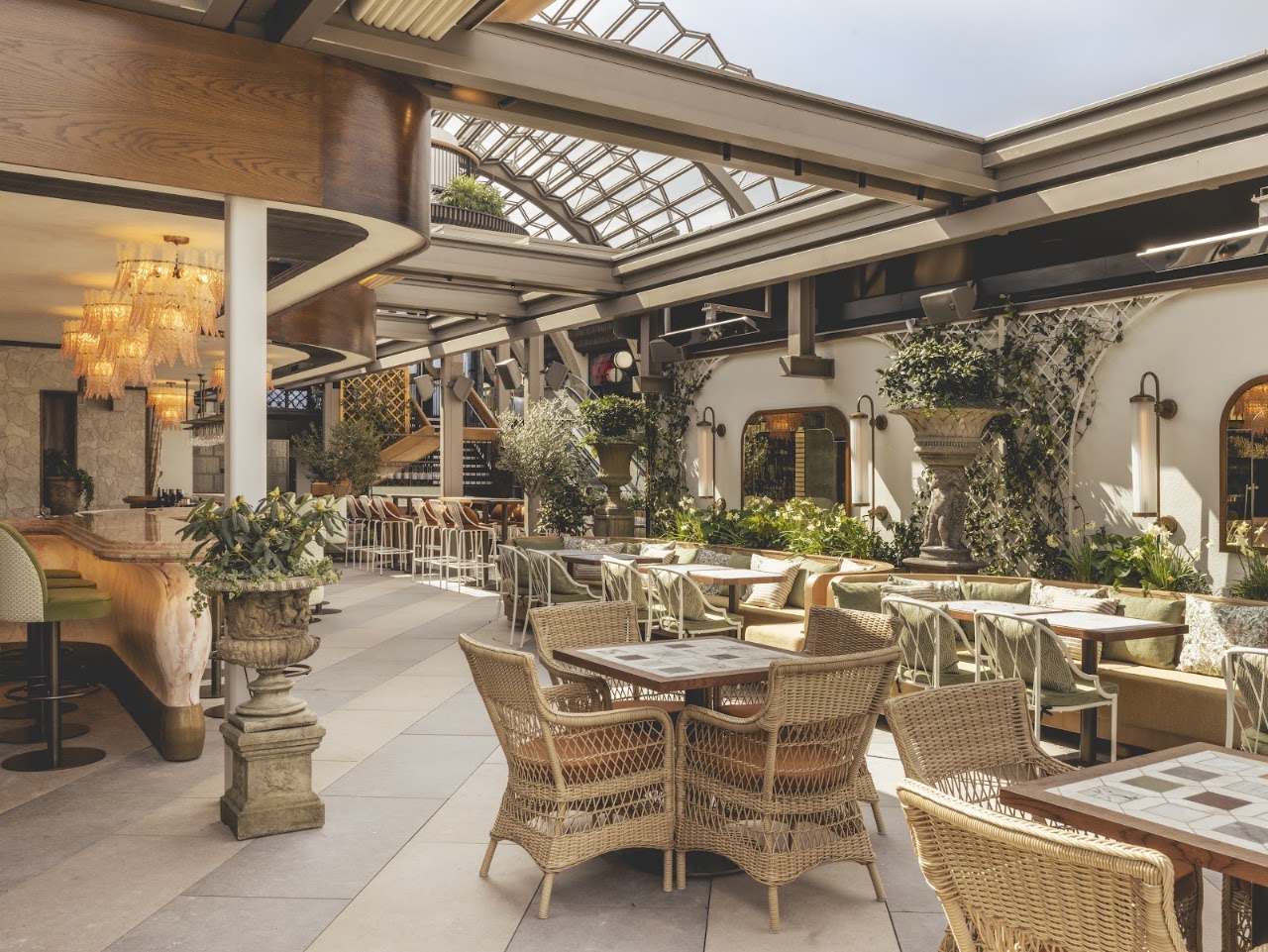 Lillie's Wine Bar & Restaurant