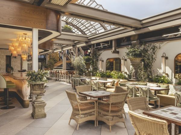 Lillie's Wine Bar & Restaurant