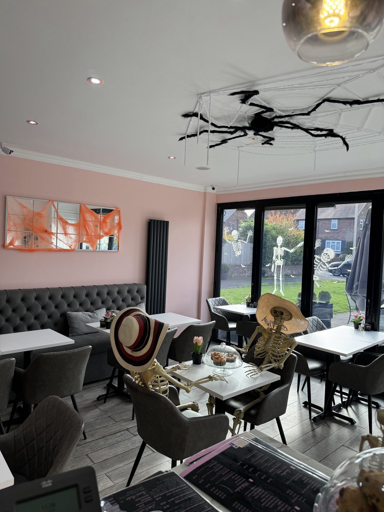 Lily & Rosie Cafe