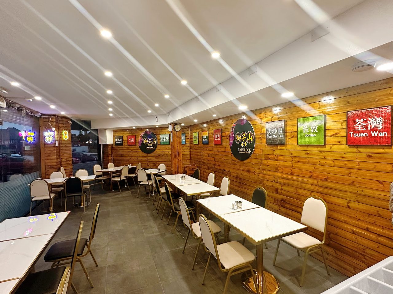 Lion Rock Cafe & Restaurant