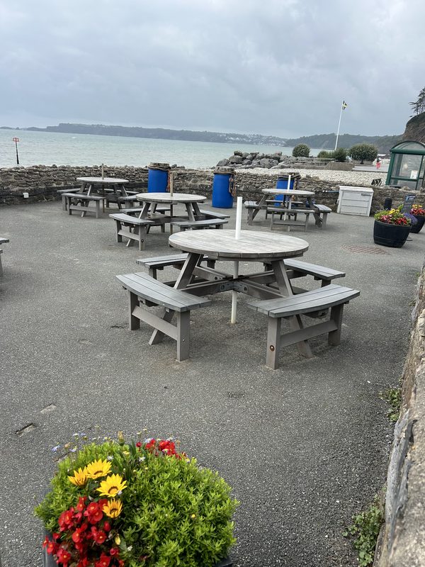 LISA`S CAFE AT TELPYN FARM