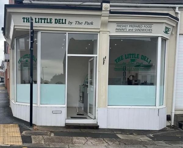 Little Deli By The Park