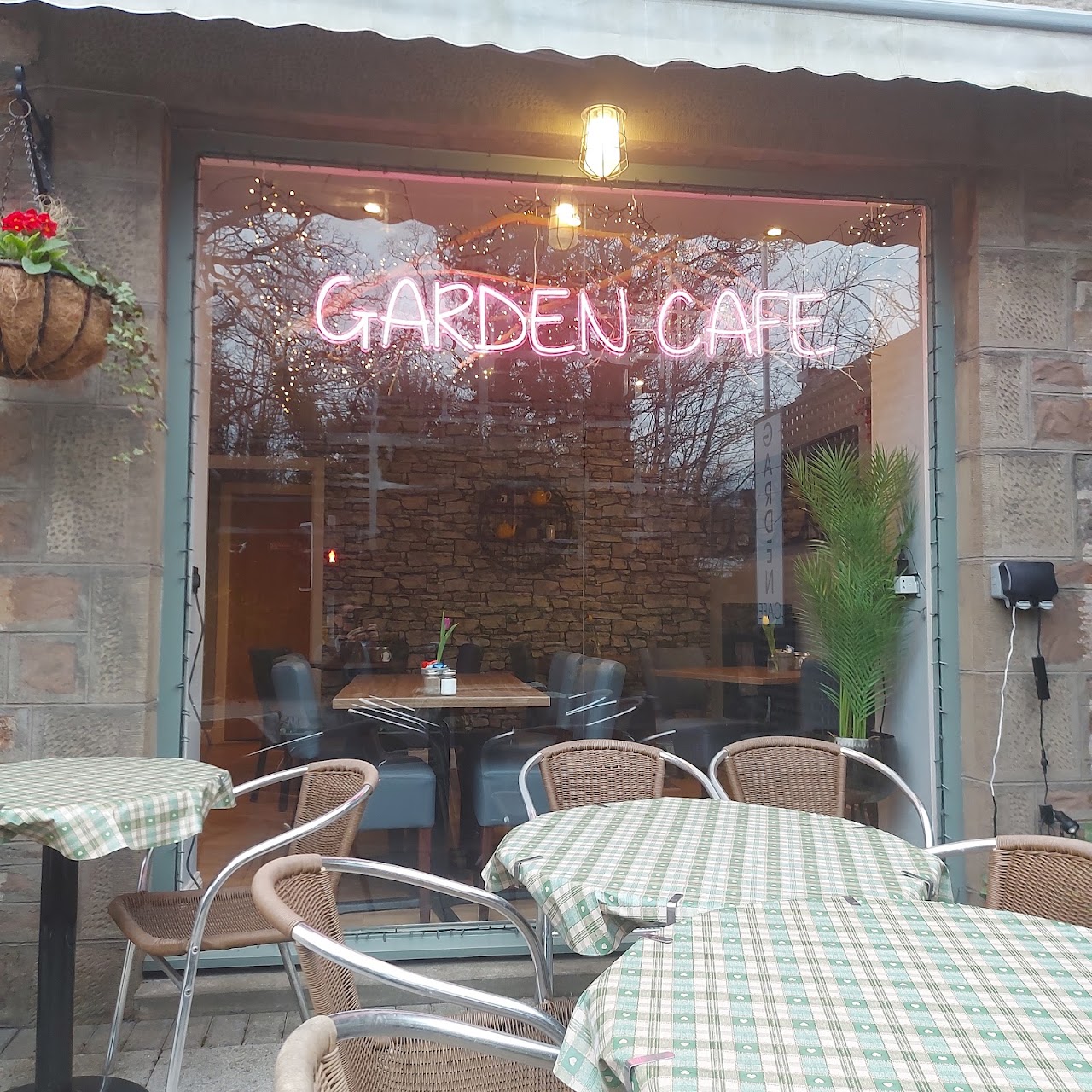 Lochside Cafe