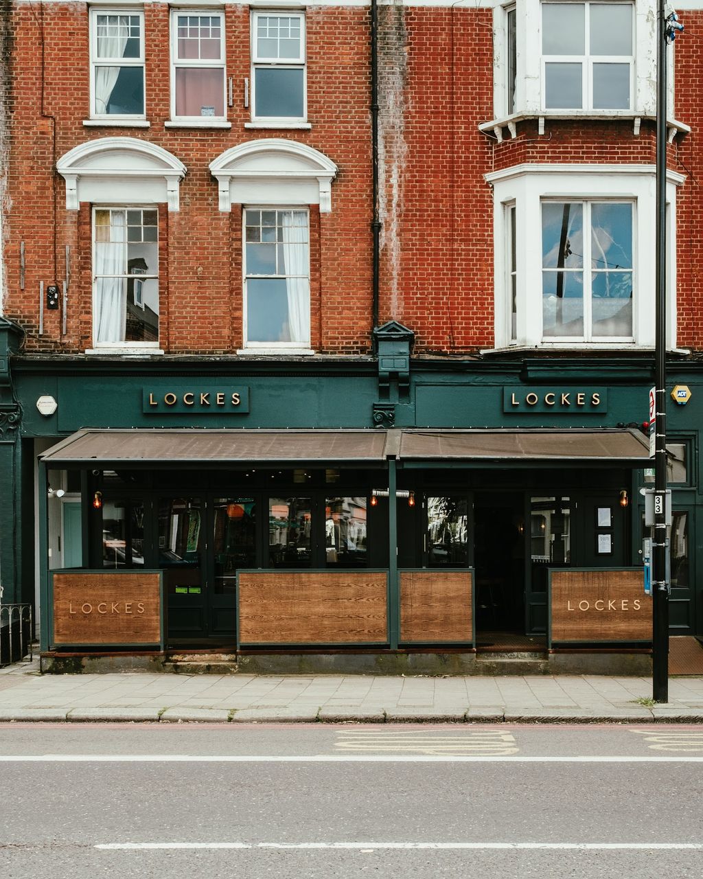 LOCKES Clapham Junction
