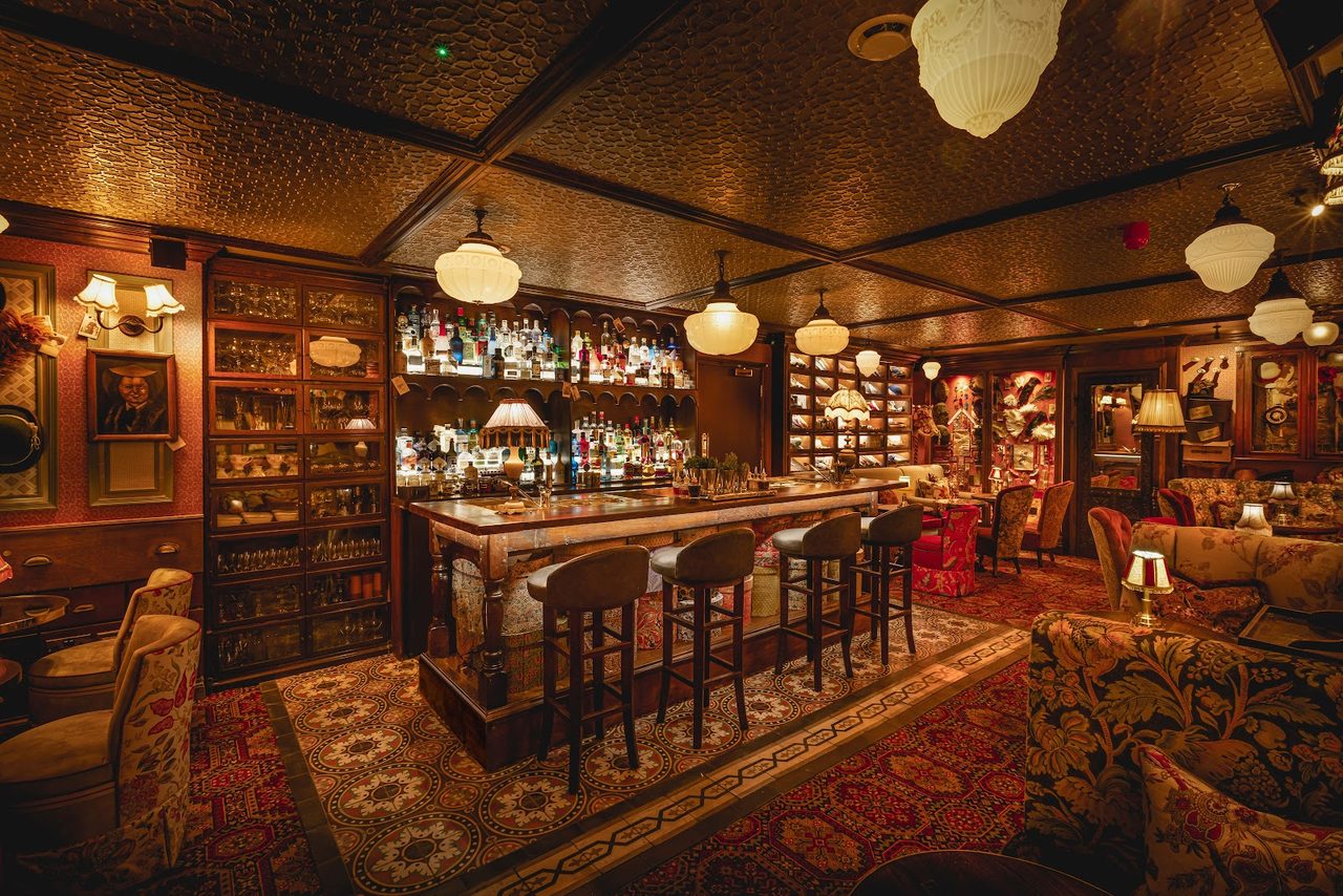 London Gin Club at The Star at Night
