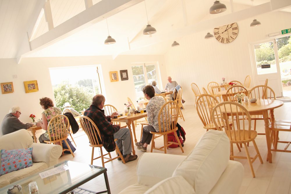 Longstone Lodge & Cafe