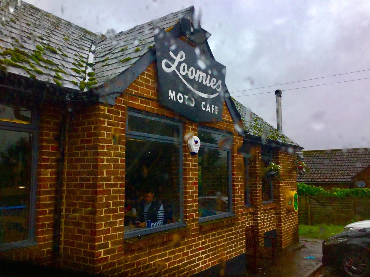 Loomies Café