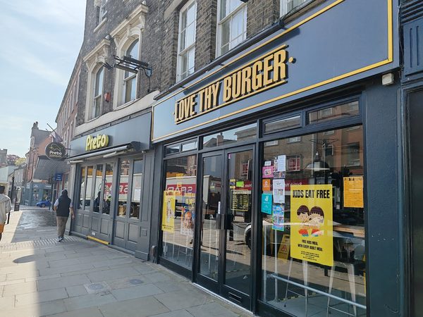 Love Thy Burger, Fry Society