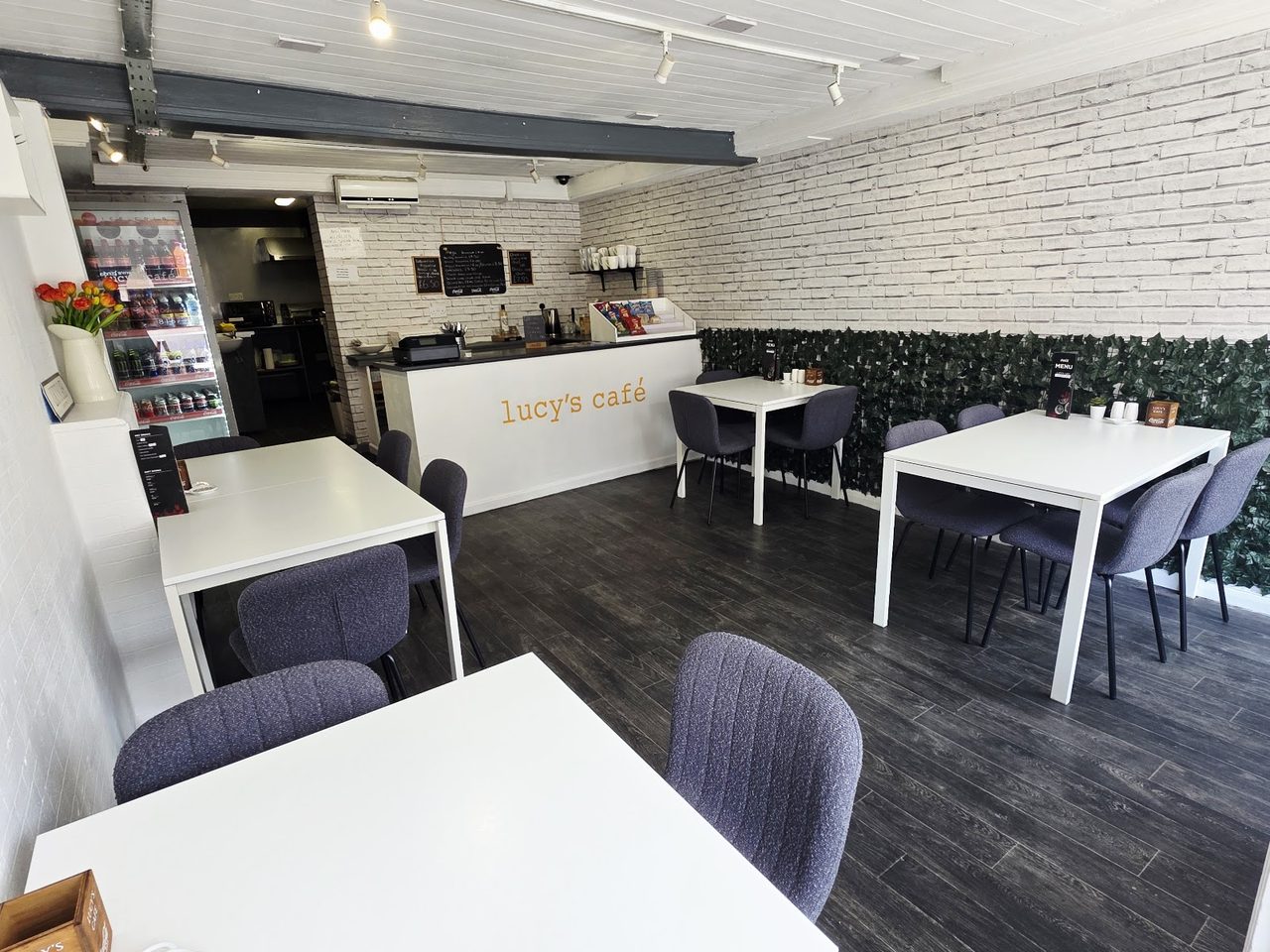 Lucy's Cafe