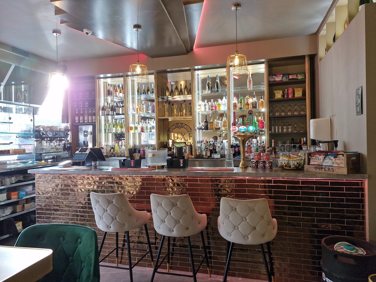 Luxe Bistro