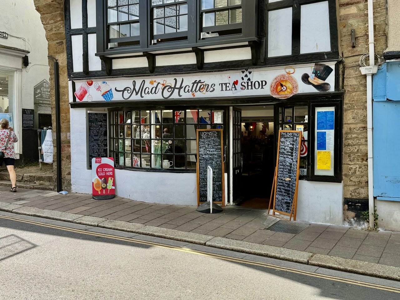 Mad Hatters Teashop