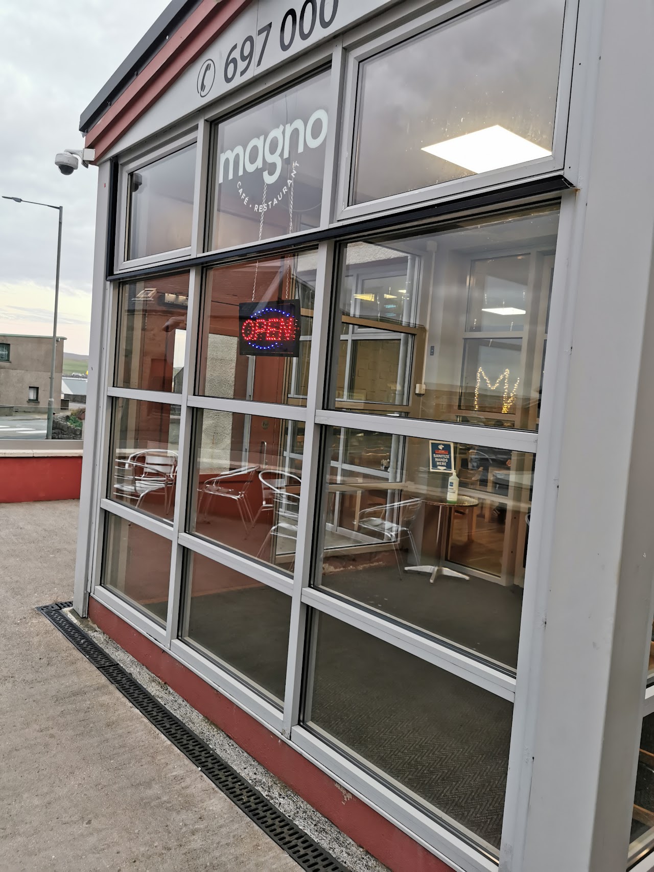 Magno Cafe & Restaurant