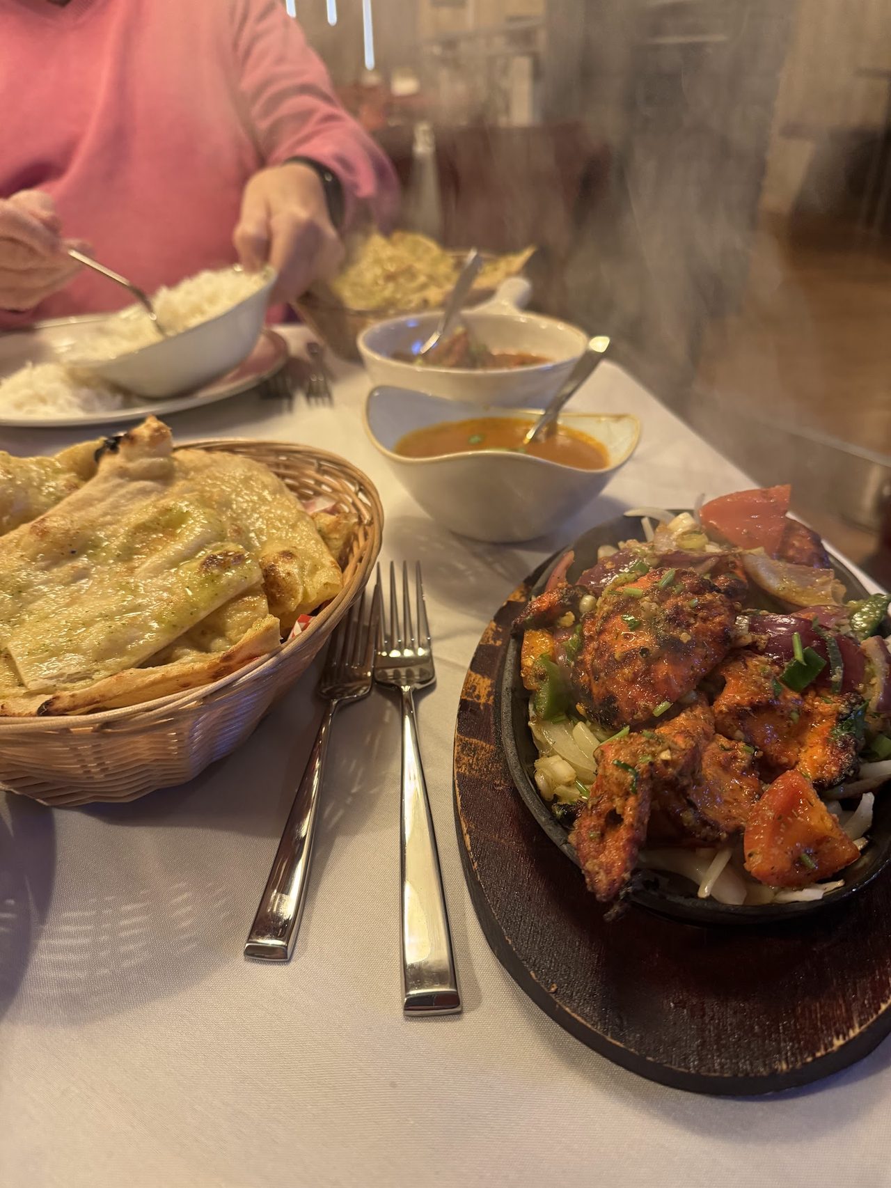 Makhana Indian Restaurant And Bar