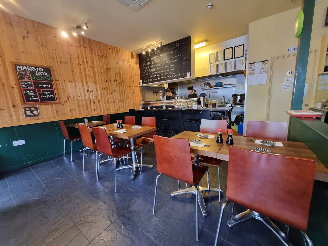 Makoto Sushi Bar