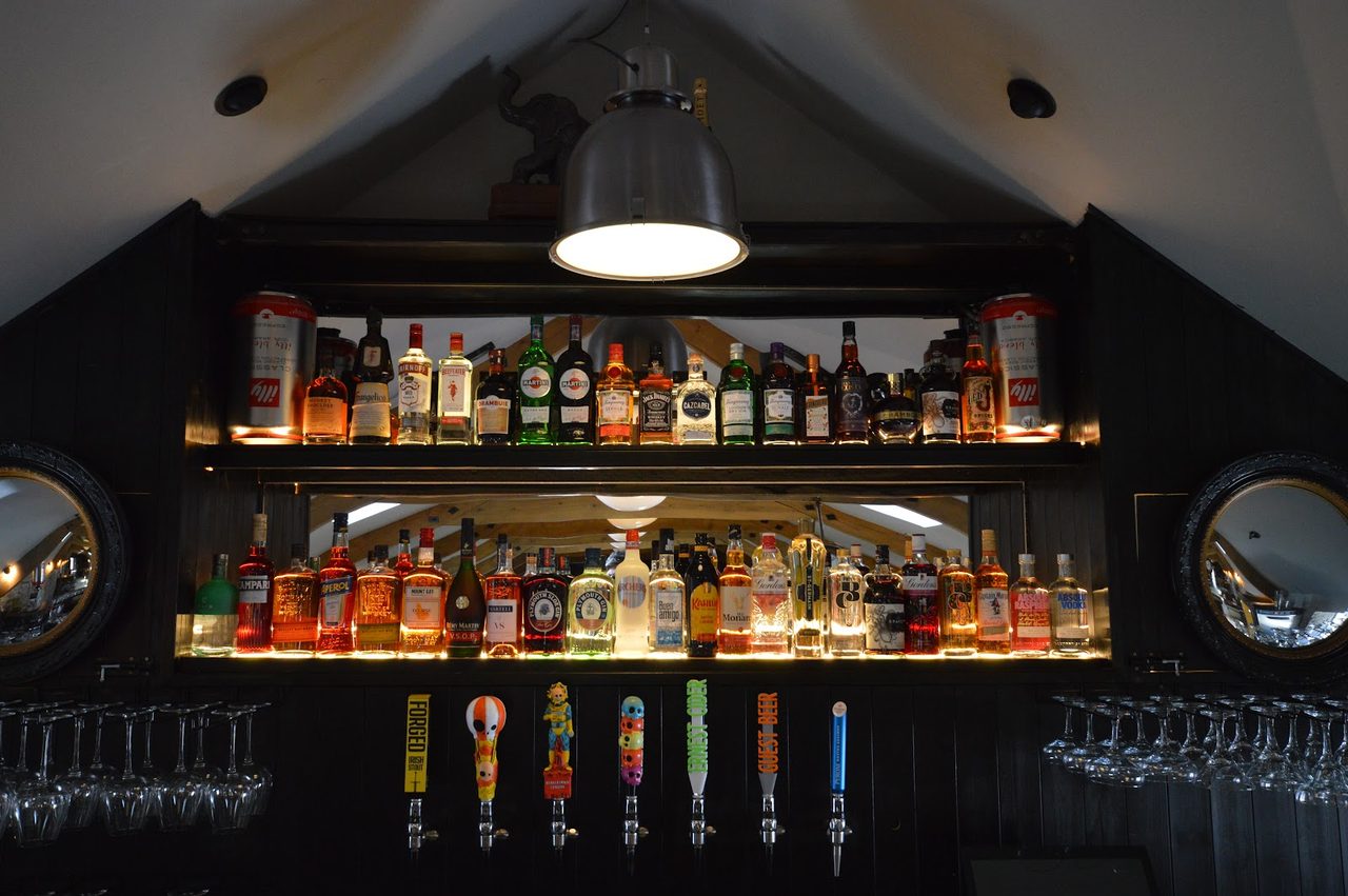 Malthouse Bar & Yard Bar & Kitchen