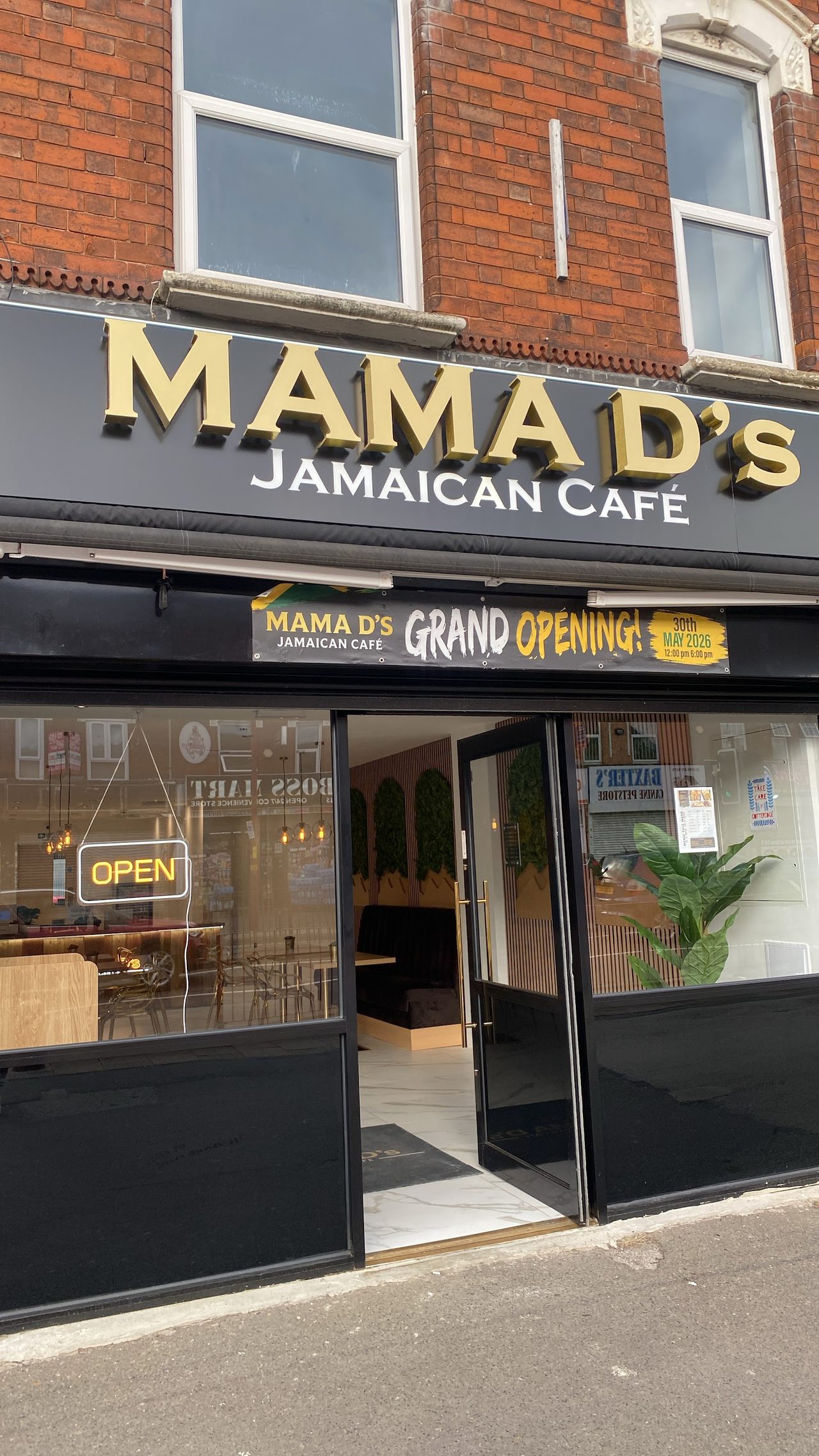 Mama D's jamaican cafe