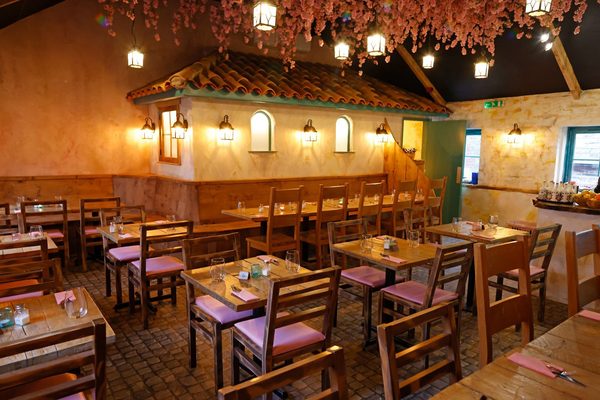 Mannuccis Italian Restaurant